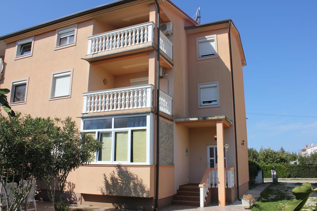 Apartments Dubravka Medulin Eksteriør billede